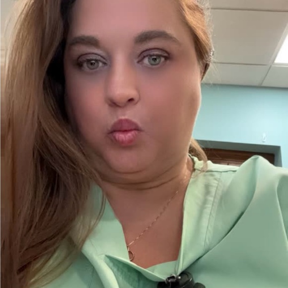 Meet your Posher, Shanna - Picture 11 of 16